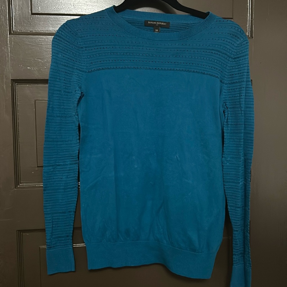 Sweater by Banana Republic 🍌 XS